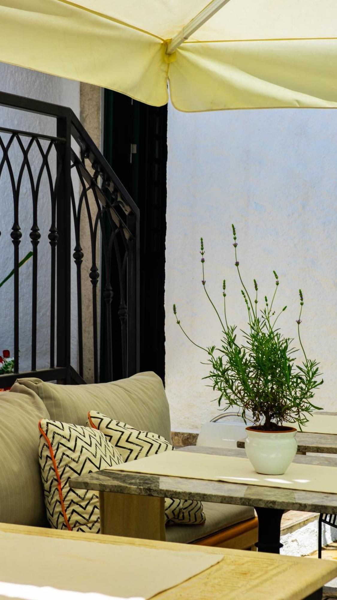Pom Alacati Boutique Otel Cesme Exterior photo